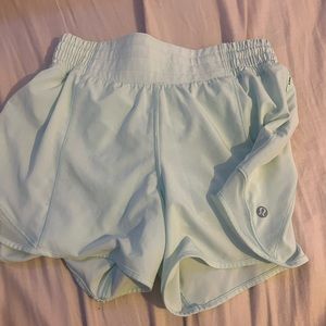 lululemon hottie hots